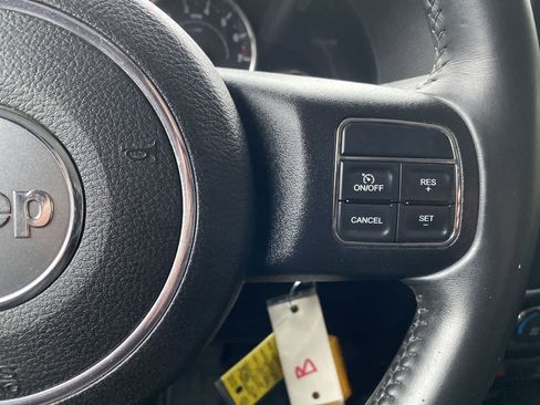 Used 2014 Jeep Wrangler Sahara AWD/4WD image 20
