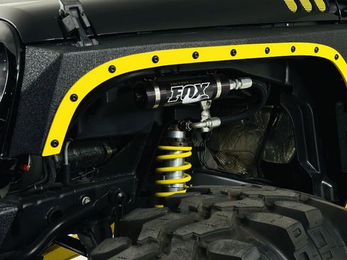 Used 2012 Jeep Wrangler Unlimited Sahara w/ Connectivity Group image 10