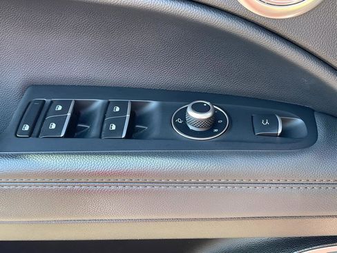 Used 2018 Alfa Romeo Stelvio Ti Sport image 35