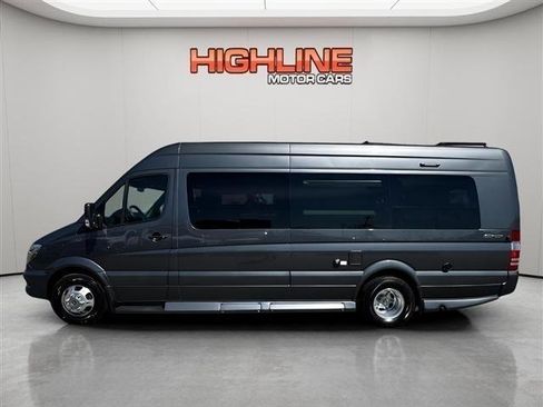 Used 2017 Mercedes-Benz Sprinter 3500 image 9