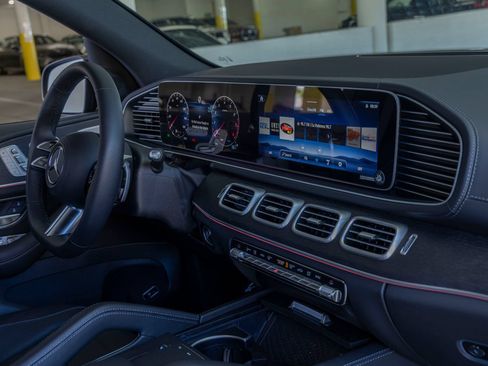 Certified 2026 Mercedes-Benz GLS 450 4MATIC image 30
