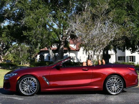 Used 2022 BMW 840i Convertible RWD image 31