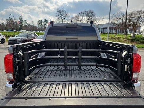 Used 2020 Toyota Tacoma SR5 image 28