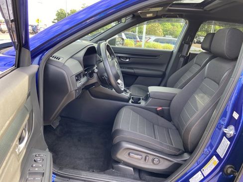Used 2024 Honda CR-V Sport image 11
