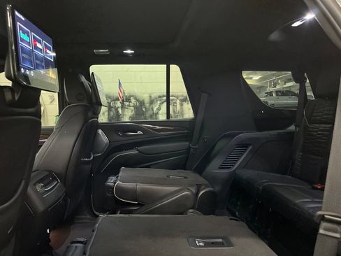Used 2023 Cadillac Escalade Sport Platinum AWD/4WD image 26