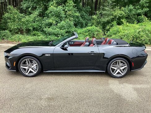 New 2025 Ford Mustang GT Premium RWD image 9