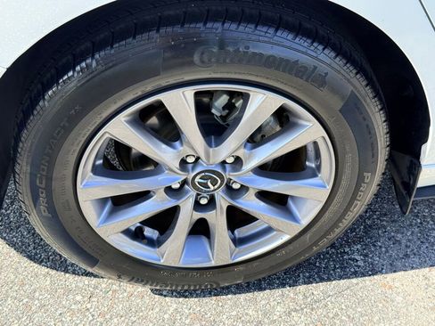 Used 2021 MAZDA MAZDA3 s image 11