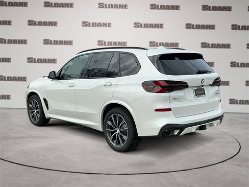 New 2026 BMW X5 xDrive40i w/ M Sport Package image 3