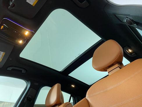 Used 2026 Mercedes-Benz GLC 300 4MATIC image 14