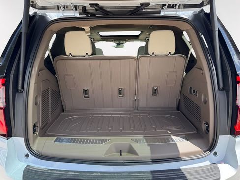 New 2026 GMC Yukon Denali w/ Sun & Power Step Package AWD/4WD image 6