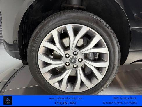 Used 2018 Land Rover Range Rover Supercharged AWD/4WD image 8