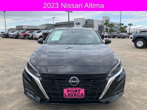 Used 2023 Nissan Altima 2.5 SV image 2