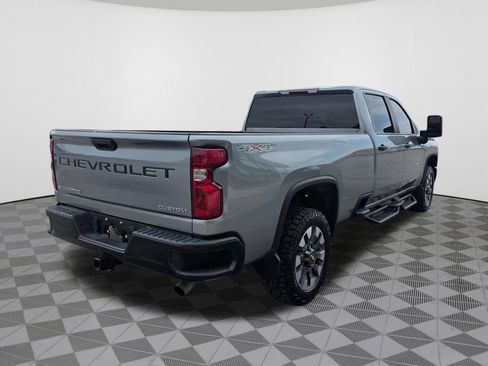 Used 2024 Chevrolet Silverado 2500 Custom AWD/4WD image 9
