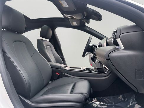 Used 2025 Mercedes-Benz CLA 250 4MATIC image 23