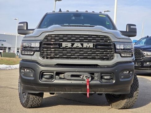 Used 2024 RAM 2500 Power Wagon w/ Level 2 Equipment Group AWD/4WD image 2