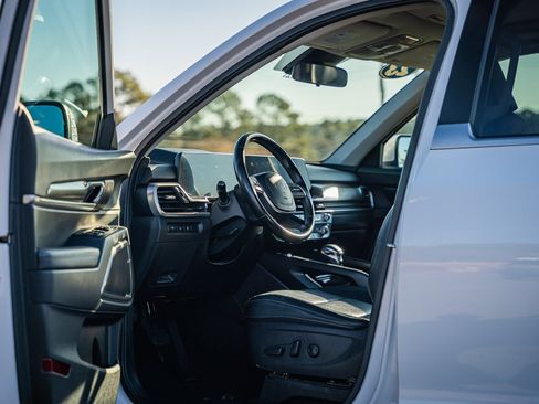 Used 2023 Kia Telluride S w/ S Sunroof Package image 19