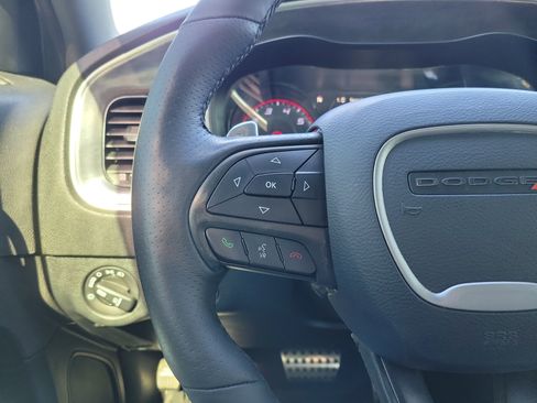 Used 2017 Dodge Charger R/T image 12