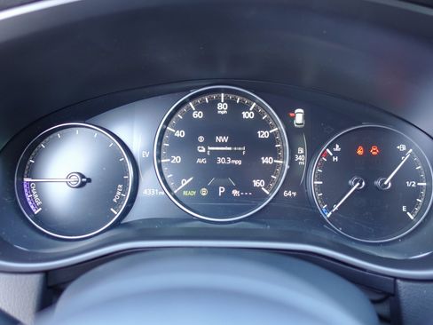 Used 2025 MAZDA CX-50 AWD 2.5 Hybrid w/ Premium Pkg image 16