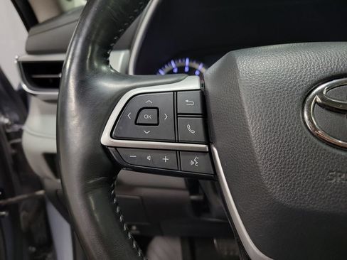 Used 2022 Toyota Highlander Platinum AWD/4WD image 24