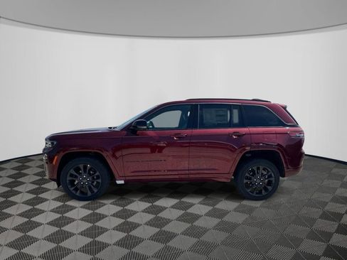 New 2026 Jeep Grand Cherokee Limited AWD/4WD image 2