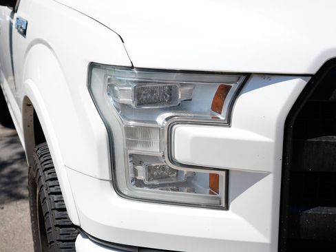 Used 2015 Ford F150 Platinum w/ Technology Package AWD/4WD image 3