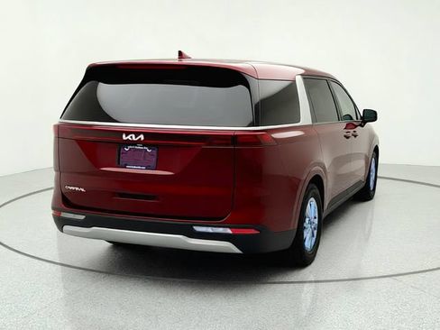Certified 2023 Kia Carnival LX FWD image 5