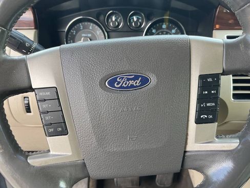Used 2010 Ford Flex SEL FWD image 9