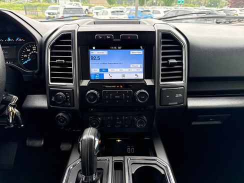 Used 2016 Ford F150 XLT w/ Equipment Group 302A Luxury AWD/4WD image 19