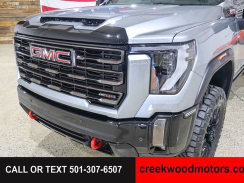 Used 2024 GMC Sierra 2500 AT4X AWD/4WD image 25