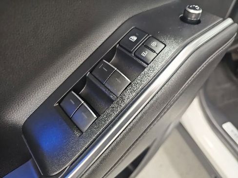 Used 2020 Toyota Highlander Limited AWD/4WD image 12