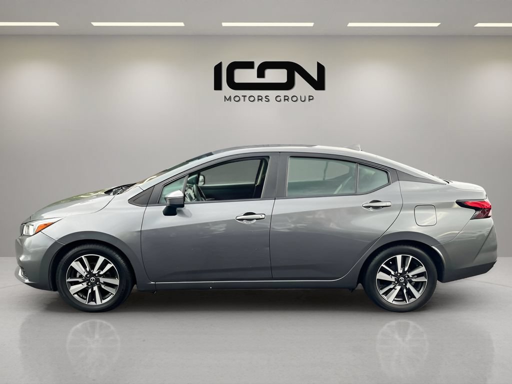Used 2021 Nissan Versa SV FWD image 2