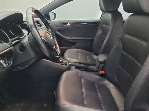 Used 2018 Volkswagen Jetta Sport image 17