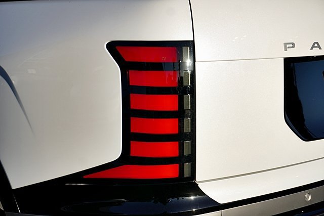 Certified 2026 Hyundai Palisade Limited AWD/4WD image 8