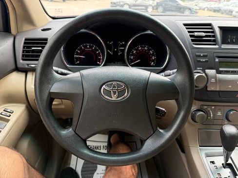 Used 2008 Toyota Highlander 2WD image 24