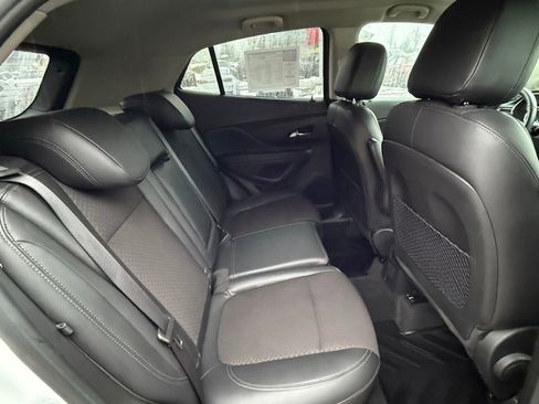 Used 2021 Buick Encore Preferred image 14