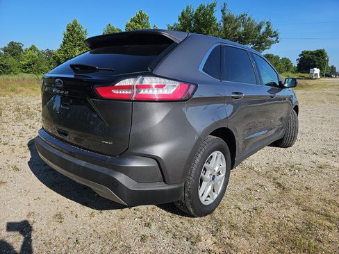 Used 2022 Ford Edge SEL w/ Convenience Package AWD/4WD image 4