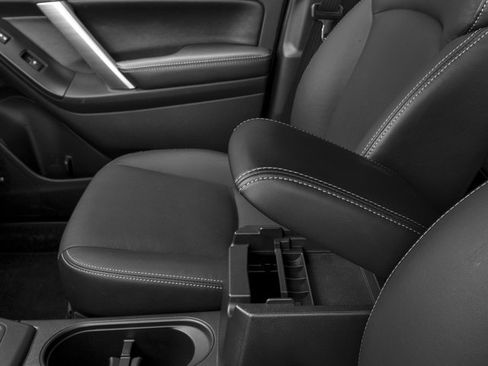 Used 2016 Subaru Forester 2.5i Limited AWD/4WD image 18