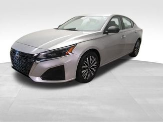 Used 2024 Nissan Altima 2.5 SV FWD video 1