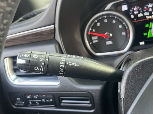 Used 2021 Chevrolet Tahoe Z71 w/ Z71 Off-Road Package image 21