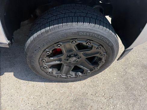 Used 2018 Chevrolet Colorado Z71 RWD image 17