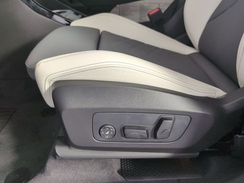 Used 2026 BMW X1 xDrive28i w/ Technology Package image 11