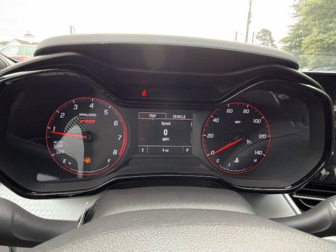 New 2026 Chevrolet Trax RS w/ Sunroof Package FWD image 25