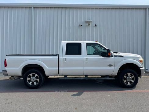 Used 2015 Ford F250 Lariat w/ Lariat Interior Package AWD/4WD image 15