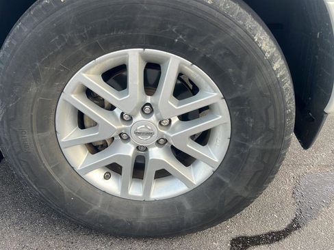 Certified 2019 Nissan Frontier SV w/ Value Truck Package image 9