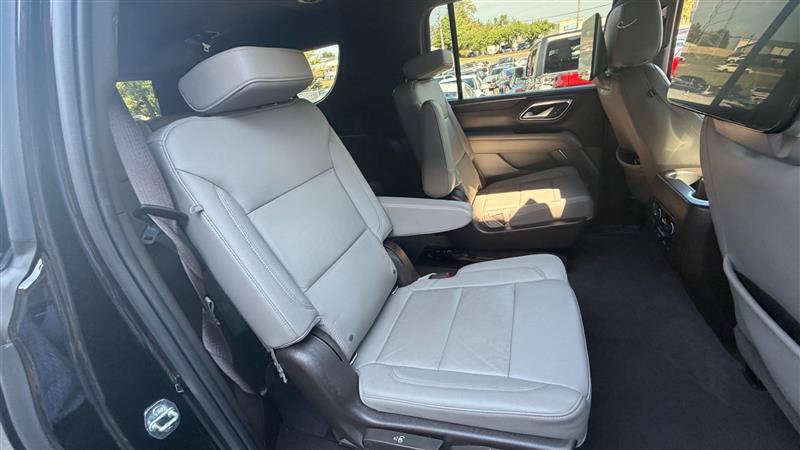 Used 2021 Chevrolet Suburban 4WD Z71 w/ Rear Media and Nav Package image 11