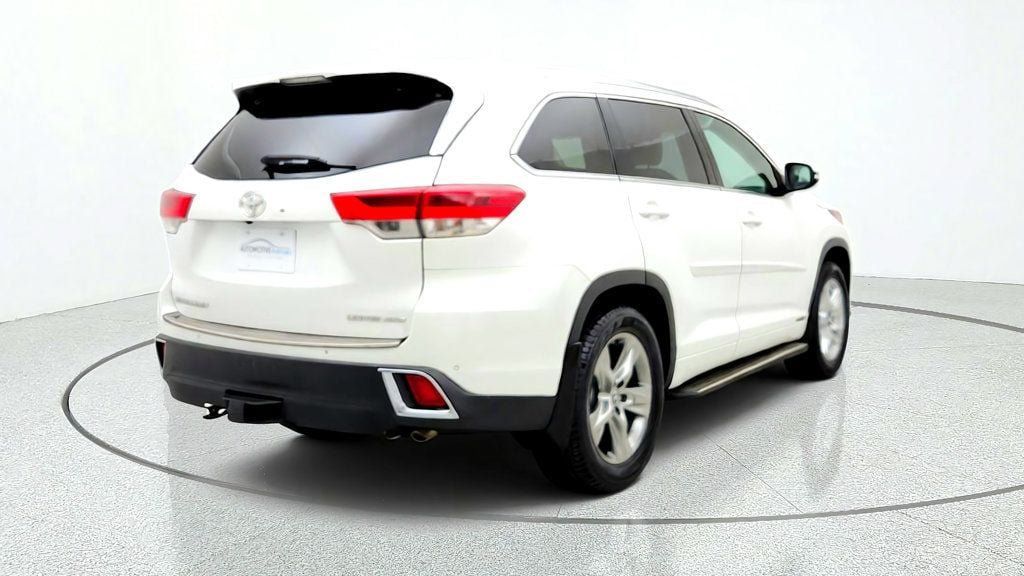 Used 2019 Toyota Highlander Limited AWD/4WD image 5