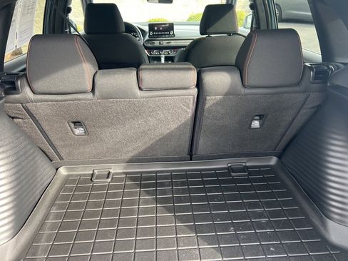 Used 2025 Honda HR-V Sport image 14