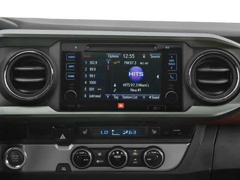 Used 2016 Toyota Tacoma Limited w/ Towing Package AWD/4WD image 13