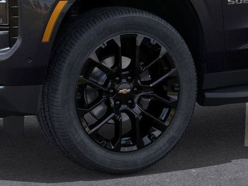 New 2026 Chevrolet Suburban Premier AWD/4WD image 9