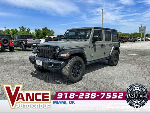 Used 2021 Jeep Wrangler Unlimited Sport AWD/4WD image 3